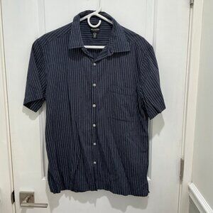 Men short sleeve shirt, size L, excellent condition